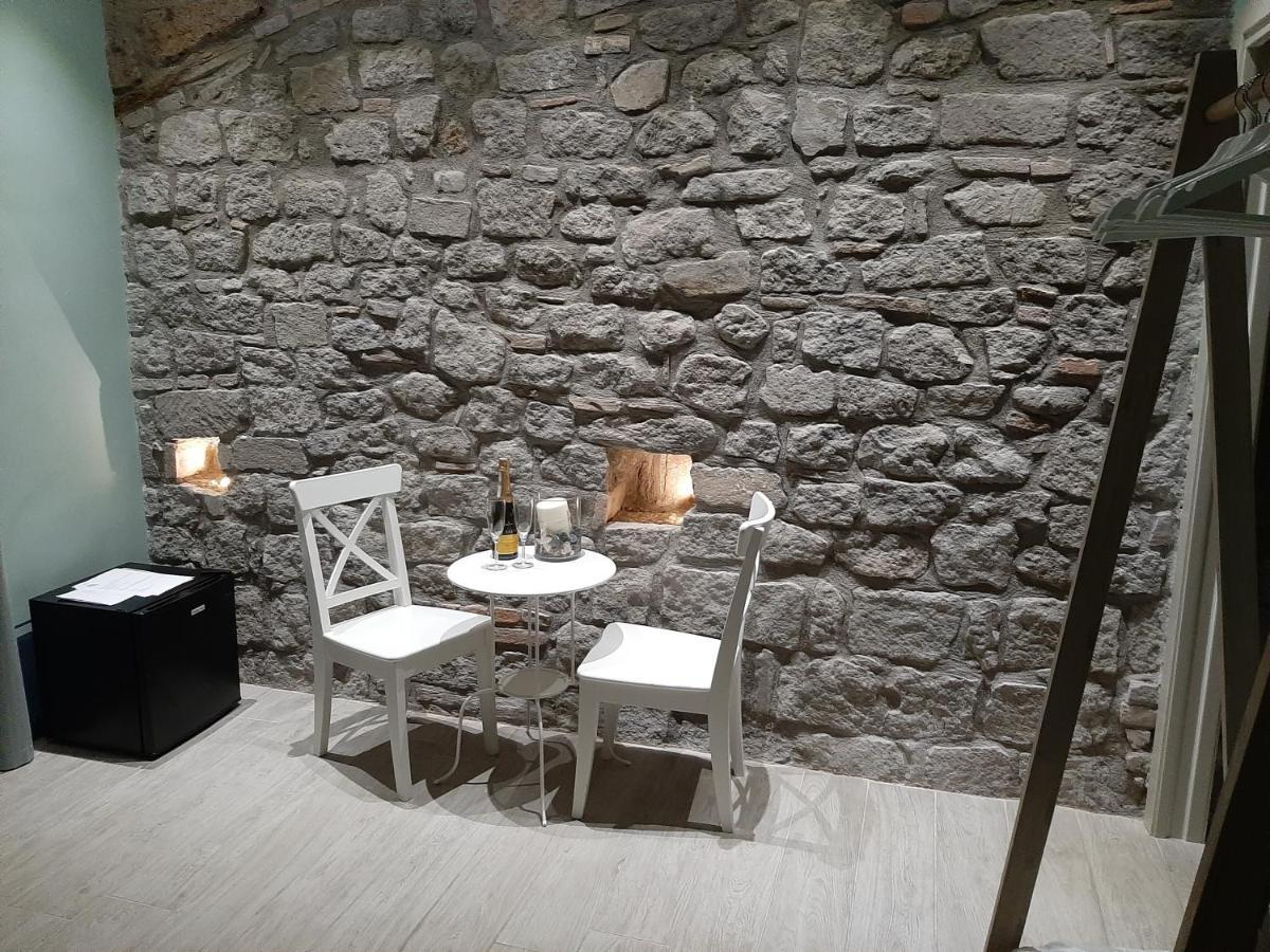 Hotel Al22 Di Piazza Del Gesu Viterbo Exterior foto